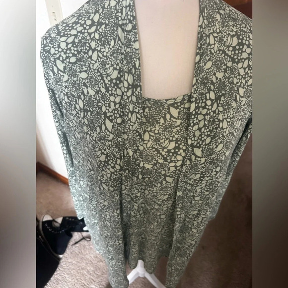 Lands End Two Piece Top And Cardigan - Picture 7 of 14